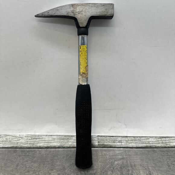 Prospector’s Rock Pick Hammer Drop Forged Safesport Rubber Handle {70} - Picture 7 of 13